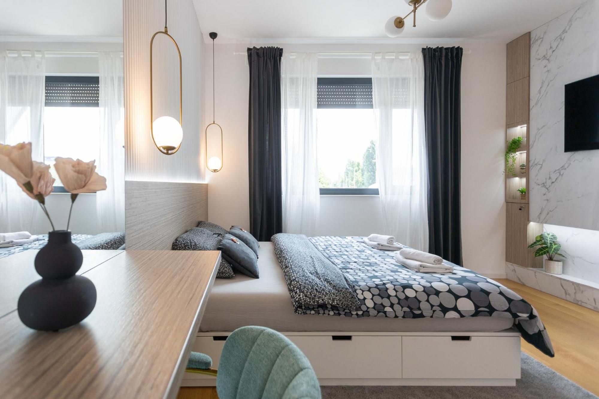 La Dolce Vita,lux Designer Decorated, Free Parking